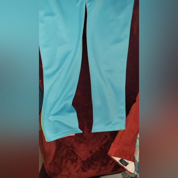 Jewel house hoodie & pant set - Picture 6 of 7